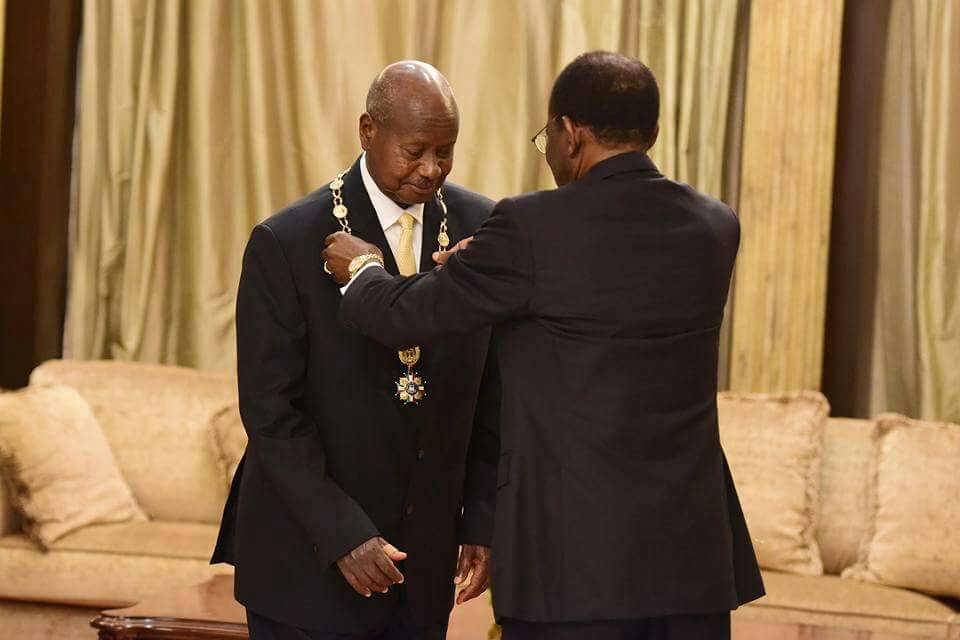 Obiang bestows Equatorial Guinea's Great Collar of Independence Award on Museveni