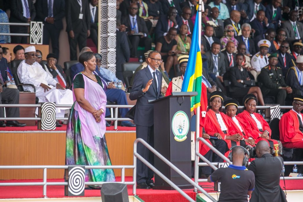 Kagame delivering his inaugural speech