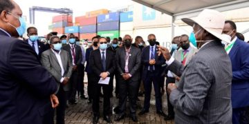 Don’t fragment regional market, share ideas – Museveni