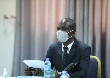 Ministry asks Vehicle Owners to Register in Person