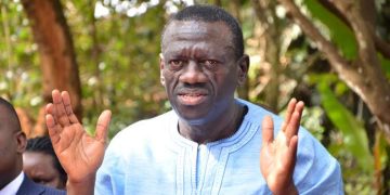 Besigye Calls for End to Dusk-to-Dawn Curfew