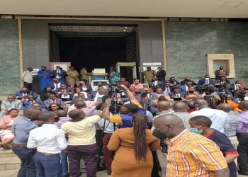 MPs Protest Continued Violation of Human Rights