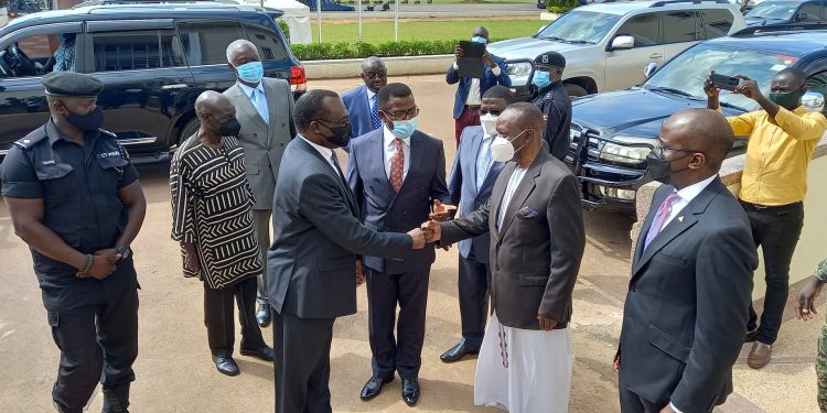 Chief Justice Owiny-Dollo Pays Visit to Buganda Prime Minister Mayiga