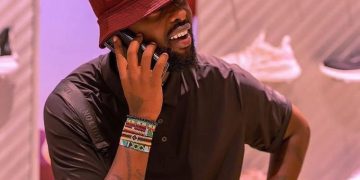 Teargas As Makerere Students Throw Beer Bottles at Singer Eddy Kenzo