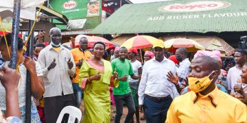 NRM’s Sseninde, Market Leaders Agree to Help Vendors Tackle Poverty