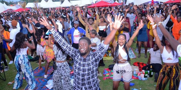 Pictorial: How it Went at 10 Years of Blankets and Wines