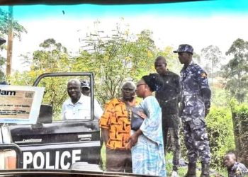 No Media or Visitors Allowed in My Home- Besigye