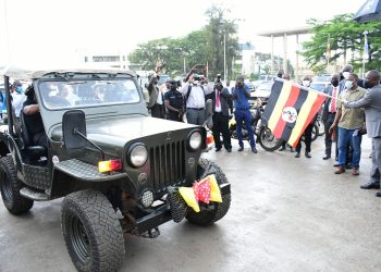 Vintage Car Owners Petition Parliament to Keep Old Number Plates