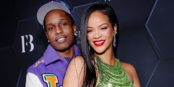 Rihanna Gives Birth to Baby Boy