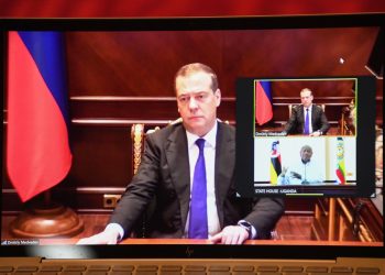 Museveni, ex-Russian President Medvedev Hold Talks