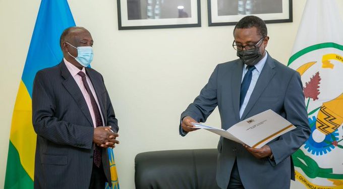 Gen Rusoke, Uganda’s Envoy to Rwanda Presents Credentials Ahead of CHOGM