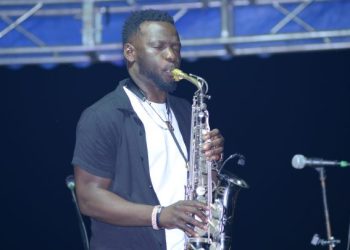 Roots Band, Joseph Sax Grace Inaugural Piknik Fest