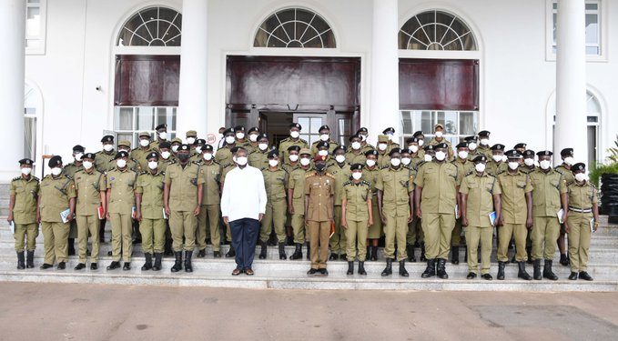 Museveni to CID Officers: You Prosper Through Selling Goods and Services, Not Begging