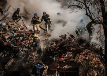 Deadly Drone Strikes Hit Kyiv as Russian Warplane Crashes