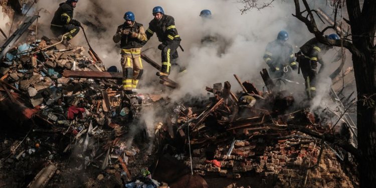 Deadly Drone Strikes Hit Kyiv as Russian Warplane Crashes