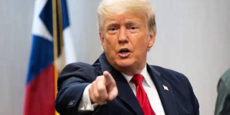 Twitter Restores Trump’s Account after Millions Vote for him in Online Poll