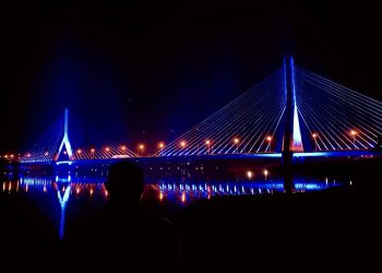 Source of the Nile Bridge Lit to Mark World Pneumonia Day