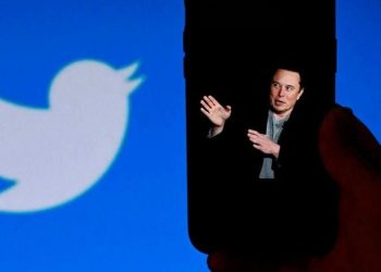 Musk Introduces Gold, Grey and Blue Badges for Twitter Accounts