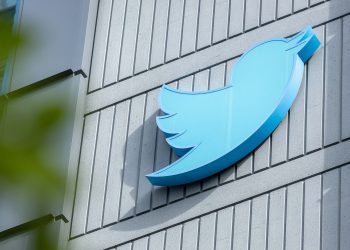 Musk Relaunches Twitter Blue after Fake Account Fiasco