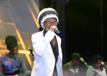 Madoxx Revives Good Old Days at Roast & Rhyme