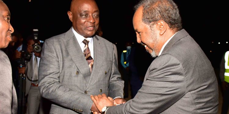 Somali President Sheikh Mohamud in Uganda for Pass-out of Trainees at Butiaba