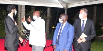 Museveni Meets OEC Secretary General Sheikh Manssour