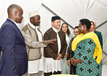 Explosions in Khartoum as Sudan Army Battles Paramilitaries