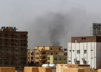 Explosions in Khartoum as Sudan Army Battles Paramilitaries