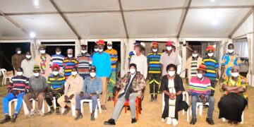 Museveni Tells Karamajong Warriors to Accept Amnesty and Surrender