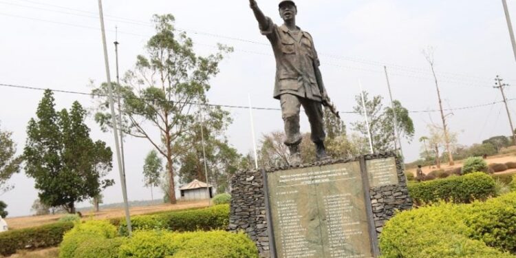 Col Mucunguzi was one of the 27 who Attacked Kabamba with me- Museveni