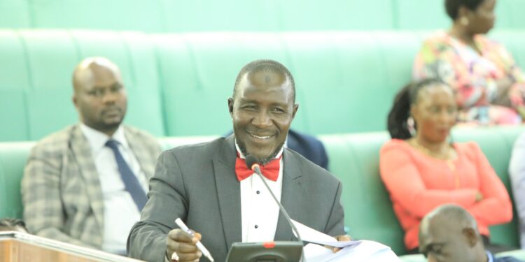 Parliament Passes Bill to Kick-start Islamic Banking