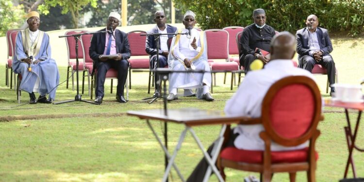 Gov’t will Study Merger of Sharia Principles with PDM, Says Museveni at Meeting with Muslim Leaders