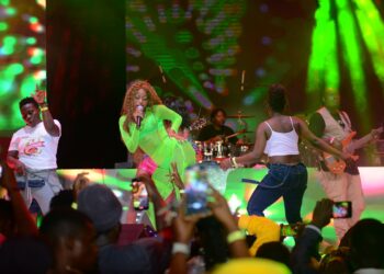 Mun G & Sheebah Fire up Roast & Rhyme