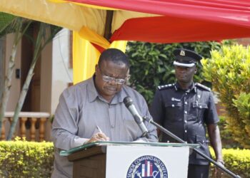 Otafiire Roots for Medical Cannabis, says Uganda Losing Out on Lucrative Khat Trade