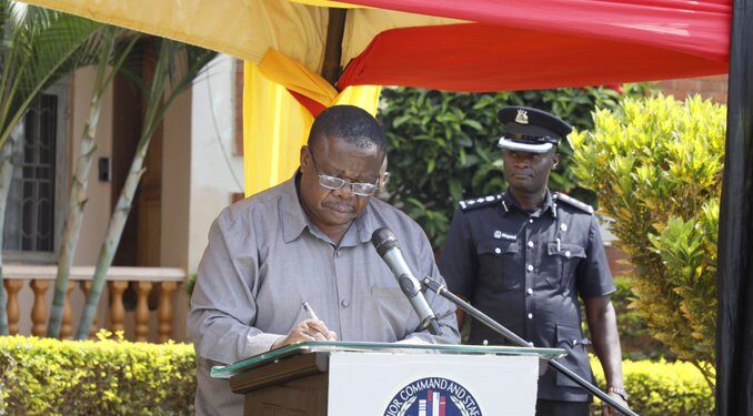 Otafiire Roots for Medical Cannabis, says Uganda Losing Out on Lucrative Khat Trade