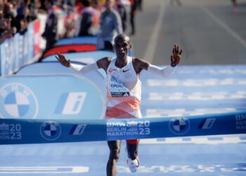 Kenyan Legend Eliud Kipchoge Becomes First Man to Win Berlin Marathon for Fifth Time