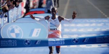 Kenyan Legend Eliud Kipchoge Becomes First Man to Win Berlin Marathon for Fifth Time
