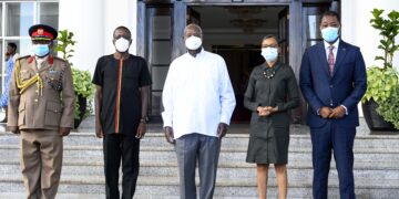 Museveni Bids Farewell to Outgoing Kenya High Commissioner to Uganda