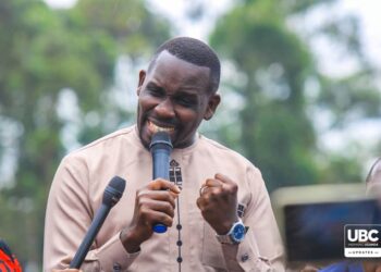 Teargas as Police Block LoP Ssenyonyi from Touring Lubigi Wetland Eviction Site