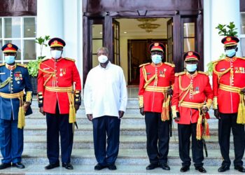 Do Not Squander Your Retirement Packages – Museveni Tells Generals