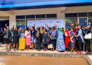 dfcu Bank Rolls out GROW Loan to Owino Traders