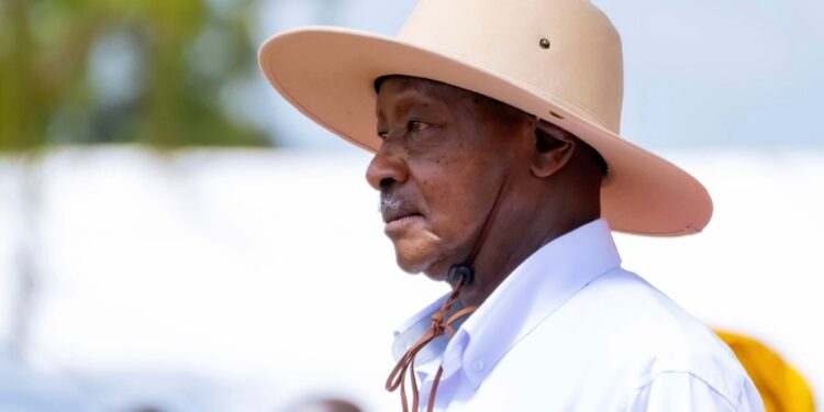 Museveni Proposes Roads to Connect East Africa to Central African Republic, Tips Uganda Airlines on Flying to Bangui