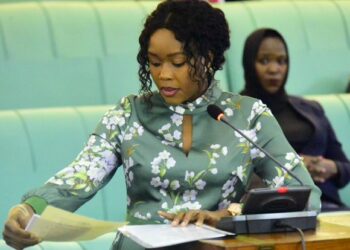 Museveni Urges Public Administrators to Liaise with Political Leaders for Effective Administration