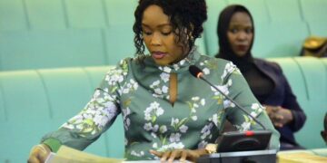 Museveni Urges Public Administrators to Liaise with Political Leaders for Effective Administration