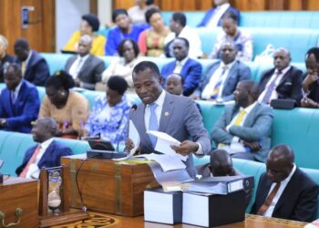 Museveni Urges Public Administrators to Liaise with Political Leaders for Effective Administration