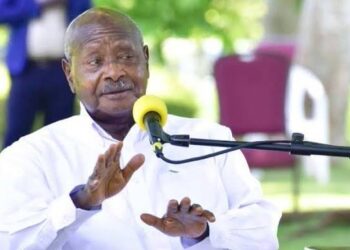 Museveni Bans Police Bond over Rampant Theft in Villages