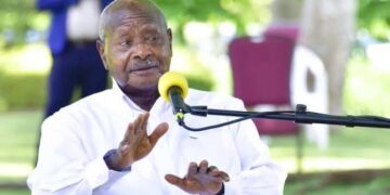 Museveni Bans Police Bond over Rampant Theft in Villages
