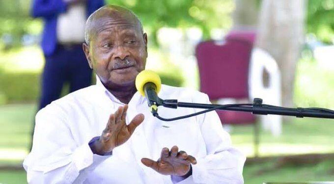 Museveni Bans Police Bond over Rampant Theft in Villages