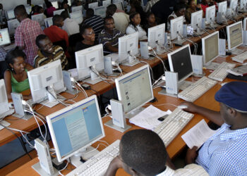 Ugandans Embrace Technology and Informal Savings, Census Reveals