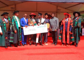 Makerere, MUBS Best Students Mubiru & Bagoole Awarded for Outstanding Academic Performance